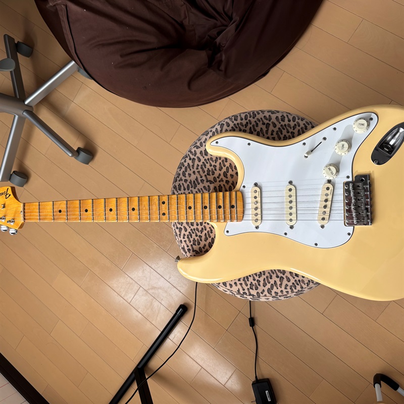 Fender Japan ST71-140YMの画像
